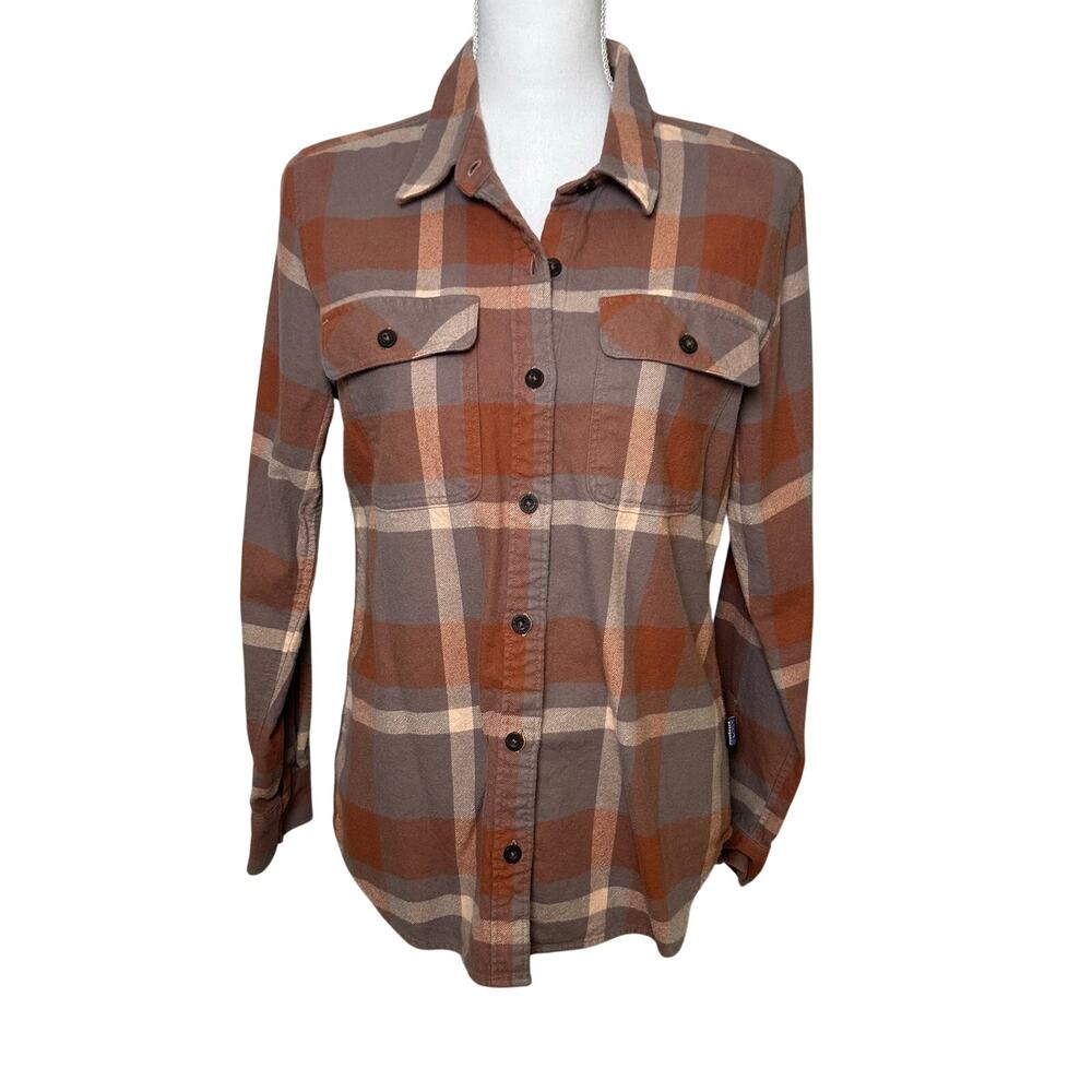 Patagonia womens brown plaid  organic cotton flannel long sleeve button down M
